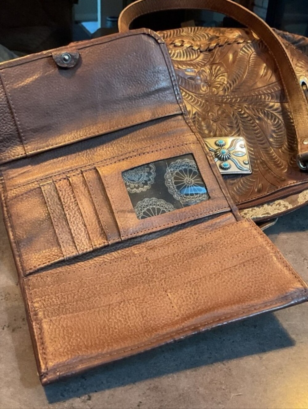 American West tooled leather conceal carry purse with matching wallet - Picture 4 of 8